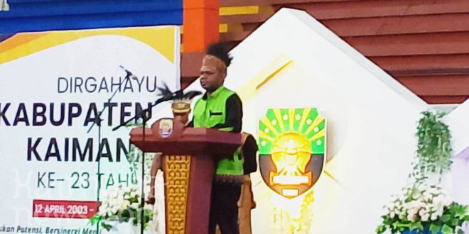Di Perayaan HUT Kaimana, Ketua DAK Lewi Oruw Minta Dana Otsus Diberikan Tunai ke Masyarakat