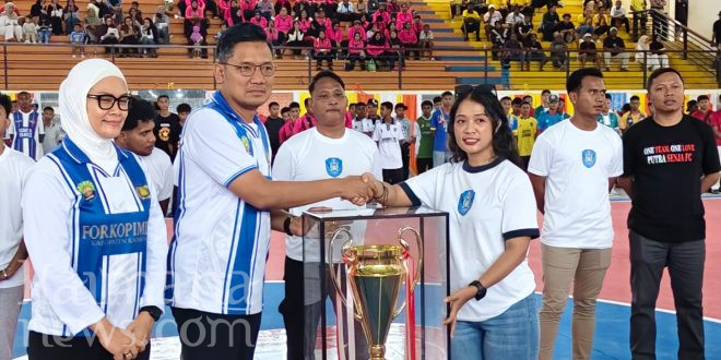 Diikuti 58 Klub, Kapolres Kaimana Buka Turnamen Futsal Sambut HUT Bhayangkari ke-80