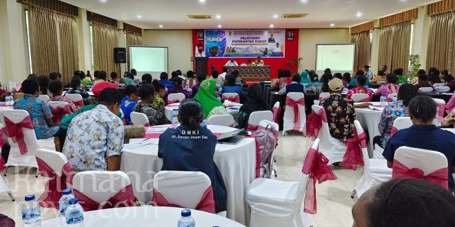 Disbudpar Papua Barat Gelar Pelatihan Pembuatan Noken di Kaimana