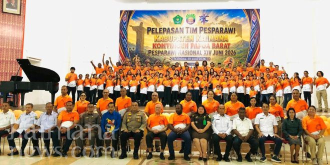 Bupati Hasan Lepas Tim Pesparawi Kaimana Menuju Pesparawi Nasional XIV di Manokwari