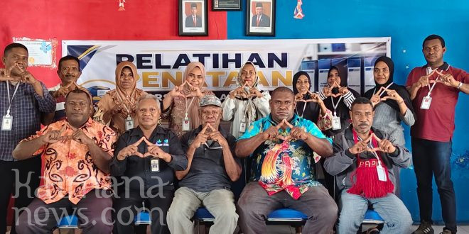 Kampung Trikora Kaimana Gelar Pelatihan Penataan Arsip Guna Peningkatan Kualitas Pelayanan