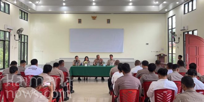 Terus Bergerak, Tim Sosialisasi Sentuh Tanahku Sambangi Polres Kaimana