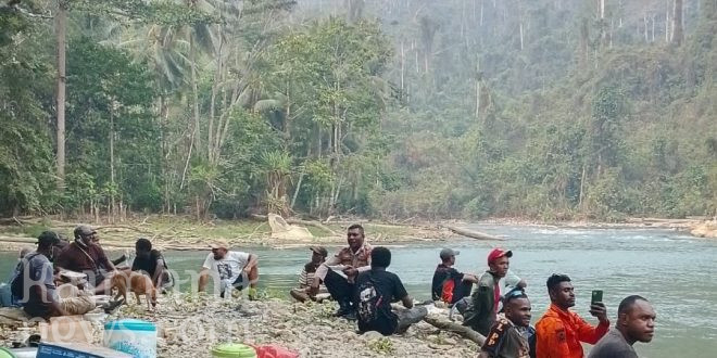 Karhutla Melanda Lobo dan Sekitarnya, Wabup Kaimana: Bantuan Peralatan dan Bama Sudah Disalurkan   